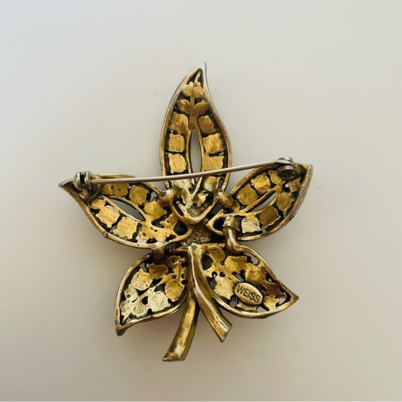 Rare Vintage Weiss Crystal and Ruby Petaled Brooch - Picture 6 of 9